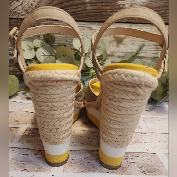Elle Everly Yellow Tan Espadrille Wedge Sandals Size 7 - Picture 5 of 12